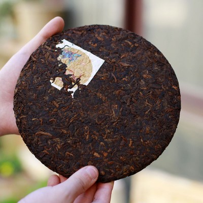 批发云南普洱茶叶朗河壹品金芽茶皇料熟茶一口料357g七子饼