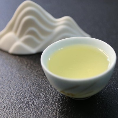 2024年云南景谷白茶秧塔核心茶区百毫银针全芽头特级茶叶批发图4