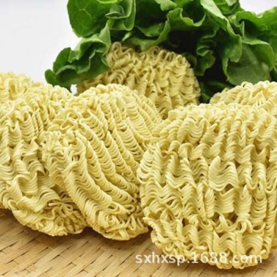 华祥厂家直销清真火锅面48袋*70g面饼火锅面砂锅面干吃方 便面批发图1