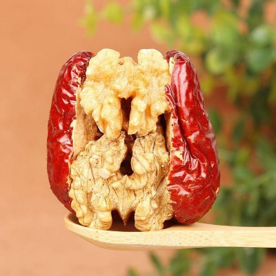 代发新疆特产红枣夹核桃 和田大枣夹核桃仁500g枣子零食 枣夹核桃图2